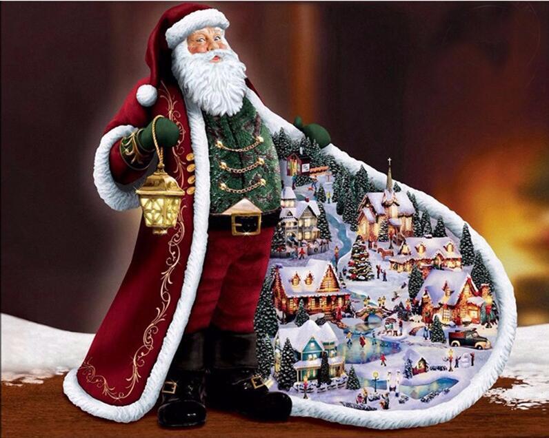 Santa's Town Figurine